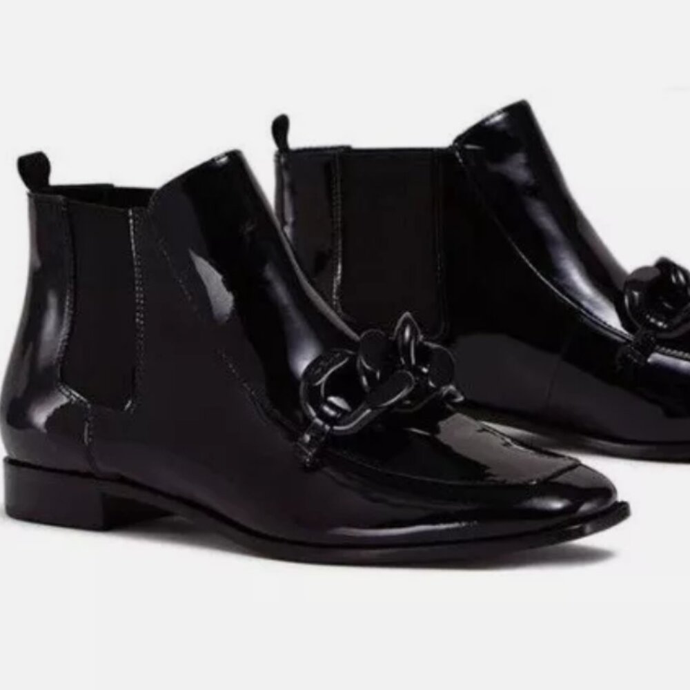 NWB TORY BURCH Adrien Chain Bit Chelsea Bootie Black patent Leather 7 (Orig$428)